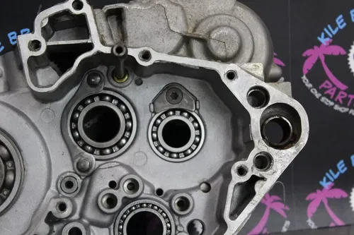 2001 yamaha 00-01 yz426f OEM LEFT RIGHT ENGINE MOTOR CRANKCASE