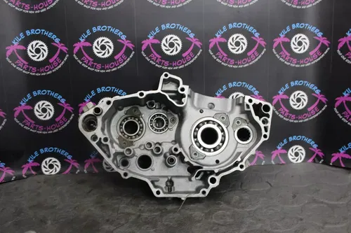 2001 yamaha 00-01 yz426f OEM LEFT RIGHT ENGINE MOTOR CRANKCASE