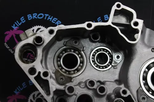 2001 yamaha 00-01 yz426f OEM LEFT RIGHT ENGINE MOTOR CRANKCASE