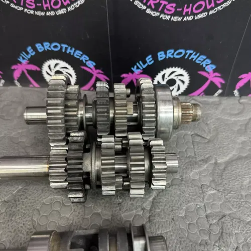 1985 suzuki quadracer 250 LT250R LT OEM ENGINE MOTOR TRANSMISSION W HOUSING GOOD