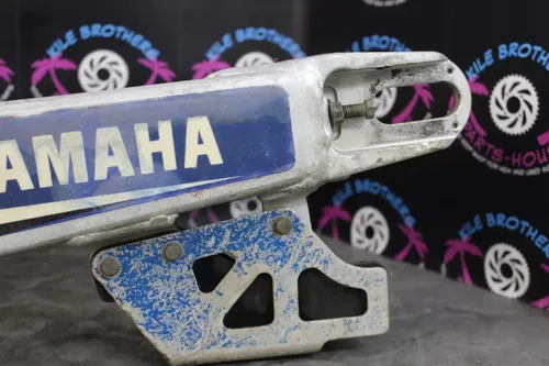 1999 yamaha 99-01 yz125 OEM SWINGARM SWING ARM SUSPENSION 5MV-22110-00-00