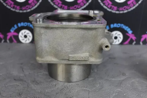 2005 kawasaki kfx700 OEM ENGINE CYLINDER PISTON BLOCK JUG BARREL FRONT