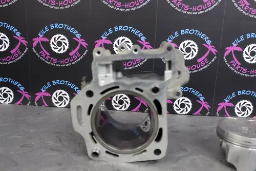 2005 kawasaki kfx700 OEM ENGINE CYLINDER PISTON BLOCK JUG BARREL FRONT