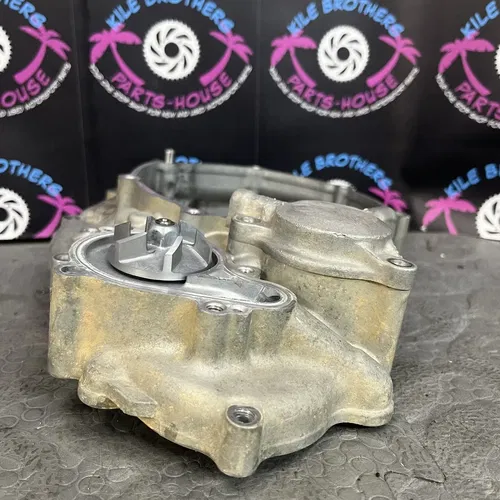 2005 YAMAHA  YZ250F ENGINE MOTOR INNER CLUTCH COVER