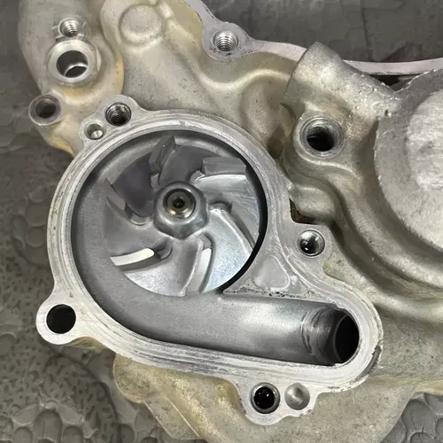 2005 YAMAHA  YZ250F ENGINE MOTOR INNER CLUTCH COVER