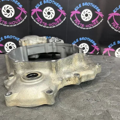 2005 YAMAHA  YZ250F ENGINE MOTOR INNER CLUTCH COVER