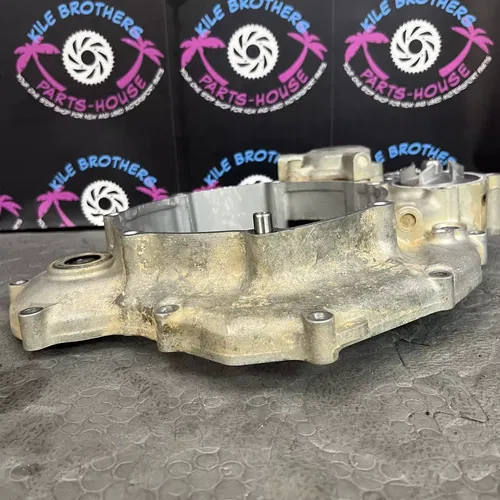 2005 YAMAHA  YZ250F ENGINE MOTOR INNER CLUTCH COVER