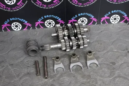 05-07 honda crf250r ENGINE TRANSMISSION TRANNY ASSEMBLY GEARS FORK 23210-KRN-A00