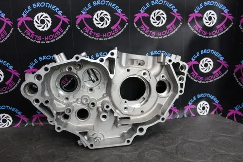 2004 Yamaha 03-05 YZ450F OEM LEFT RIGHT ENGINE MOTOR CRANKCASE CRANK CASES BLOCK