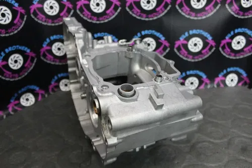 2004 Yamaha 03-05 YZ450F OEM LEFT RIGHT ENGINE MOTOR CRANKCASE CRANK CASES BLOCK