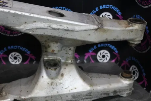1995 Honda 95-96 CR125R OEM SWINGARM SWING ARM SUSPENSION 52100-KZ3-600