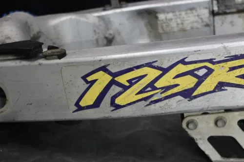 1995 Honda 95-96 CR125R OEM SWINGARM SWING ARM SUSPENSION 52100-KZ3-600