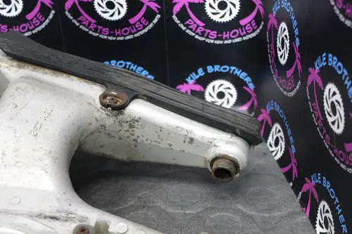 1995 Honda 95-96 CR125R OEM SWINGARM SWING ARM SUSPENSION 52100-KZ3-600