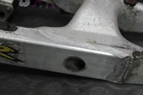 1995 Honda 95-96 CR125R OEM SWINGARM SWING ARM SUSPENSION 52100-KZ3-600