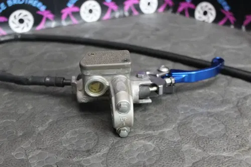 2011 Yamaha 07-22 YZ250F OEM FRONT BRAKE CALIPER MASTER CYLINDER LEVER 5XC-W2587