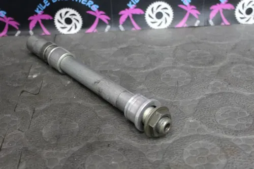 2002 Yamaha 01-04 YZ125 FRONT WHEEL RIM AXLE PIVOT BOLT 5BE-25181-00-00