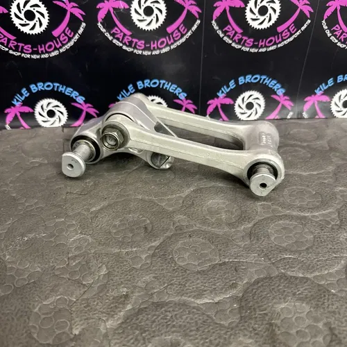 2004 Yamaha YZ450F OEM REAR SHOCK LINKAGE LINKS 5NY-2217A-00-00 5XE-2217F-00-00