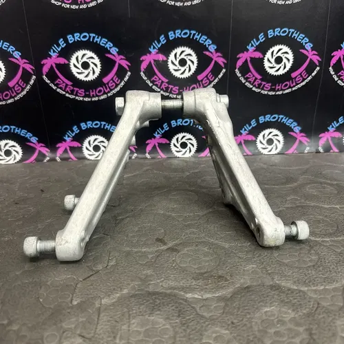 1991 kawasaki 90-91 kx250 OEM REAR SHOCK UPPER MOUNTING BRACKETS