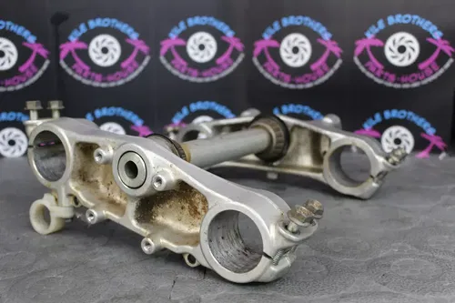 1989 honda cr125r OEM FRONT FORKS LOWER UPPER TRIPLE TREE STEM CLAMP 53230-KZ4-0
