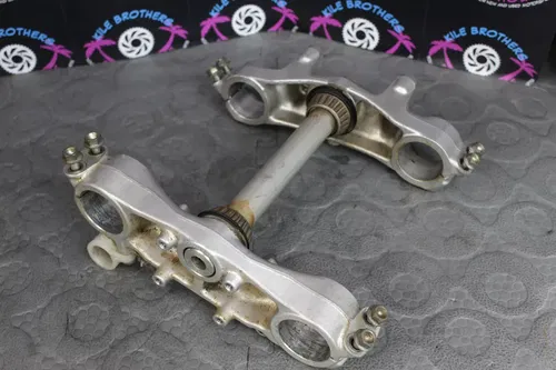 1989 honda cr125r OEM FRONT FORKS LOWER UPPER TRIPLE TREE STEM CLAMP 53230-KZ4-0