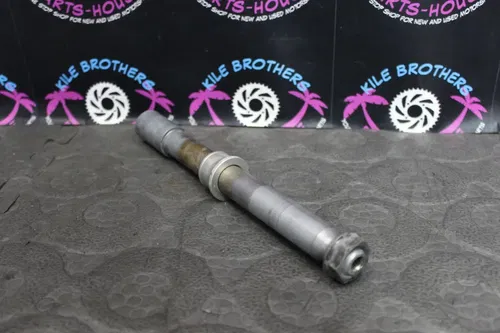 2004 Yamaha 03-04 YZ450F OEM FRONT WHEEL RIM AXLE PIVOT BOLT 5BE-25181-00-00