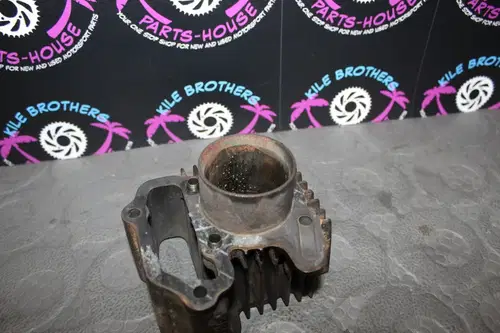 1986 yamaha moto 4 OEM ENGINE CYLINDER PISTON BLOCK JUG BARREL
