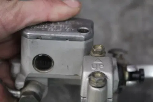 2005 husqvarna te510 OEM FRONT BRAKE MASTER CYLINDER w/ LEVER