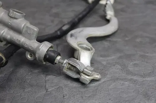 2009 honda 02-22 crf450r OEM REAR BACK BRAKE CALIPER MASTER CYLINDER W RESERVOIR