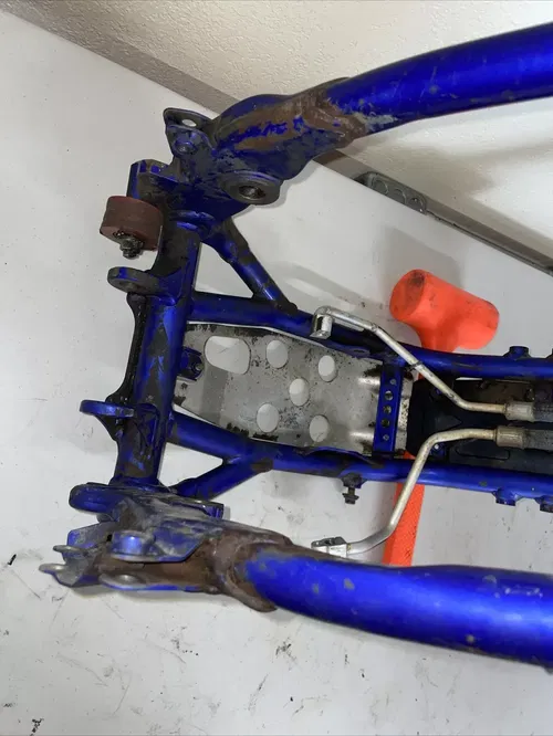 Yamaha 2003 YZ450F  WR450F Frame Chassis Body 03 04 05 STRAIGHT