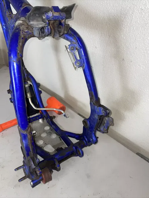 Yamaha 2003 YZ450F  WR450F Frame Chassis Body 03 04 05 STRAIGHT