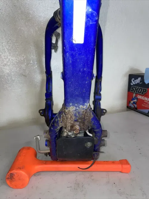 Yamaha 2003 YZ450F  WR450F Frame Chassis Body 03 04 05 STRAIGHT