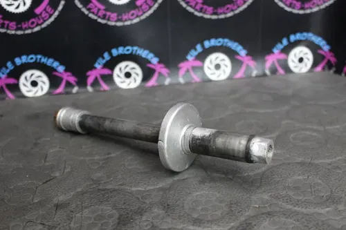 1992 honda 92-94 cr125r OEM FRONT WHEEL RIM AXLE PIVOT BOLT 44301-ML3-791
