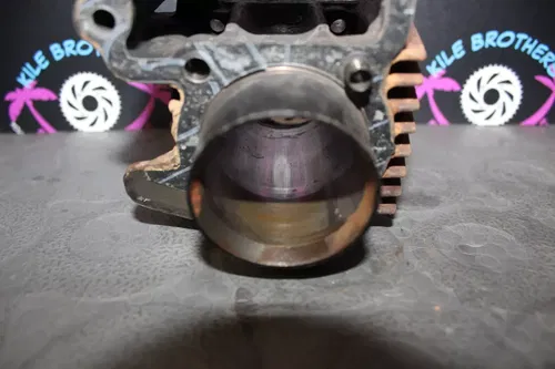 1986 yamaha moto 4 YFM80 OEM ENGINE CYLINDER PISTON BLOCK JUG BARREL