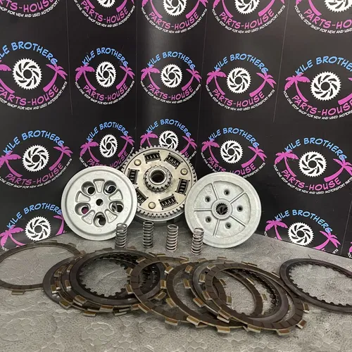 2005 YAMAHA  YZ250F  COMPLETE CLUTCH W PLATES BASKET HUB PRESSURE PLATE 5NL-1611