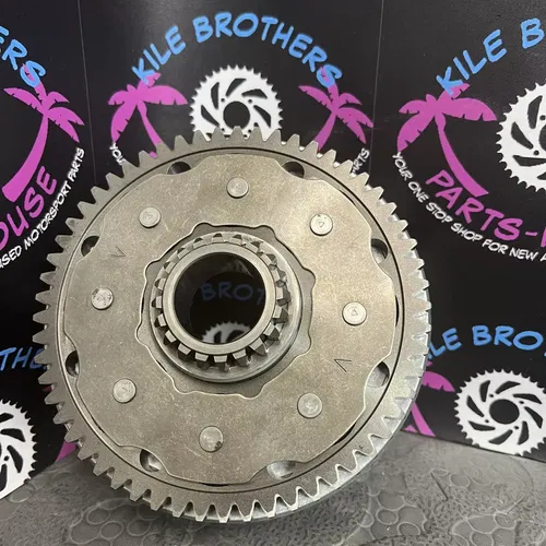2005 YAMAHA  YZ250F  COMPLETE CLUTCH W PLATES BASKET HUB PRESSURE PLATE 5NL-1611