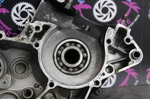 1986 yamaha 86-87 yz125 LEFT RIGHT ENGINE CRANKCASE CRANK CASES BLOCK CASE SET