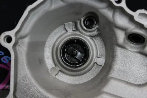 2004 Yamaha 03-04 YZ450F ENGINE MOTOR STATOR GENERATOR MAGNETO COVER