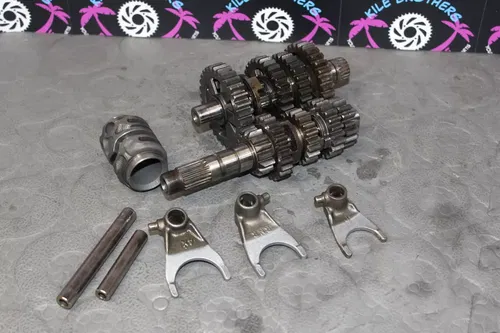 05-07 honda crf250r OEM ENGINE TRANSMISSION TRANNY ASSEMBLY GEARS 23210-KRN-A00