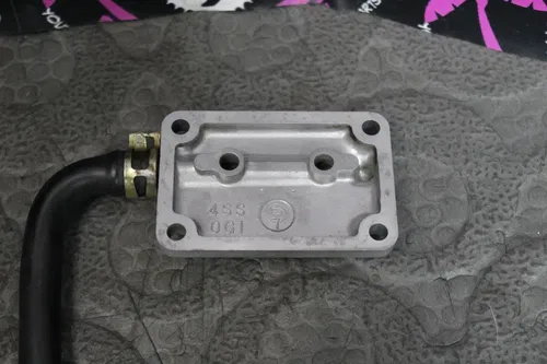 2002 Yamaha 02-04 YZ125 OEM POWER VALVE COVER CASE COVERS GOOD 4JY-11991-01-00