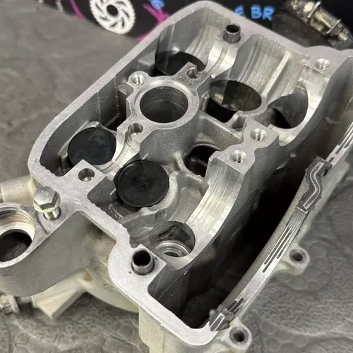 2017 Kawasaki KX250F Motor Engine Cylinder Head Valves Cams OEM GOOD 11008-0894