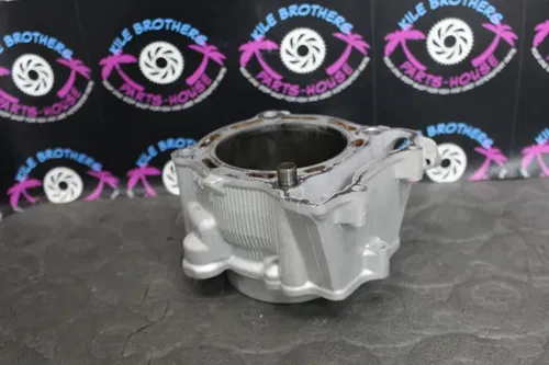 2004 Yamaha YZ450F ENGINE MOTOR CYLINDER BORE JUG *CORE* 5TA-11311-12-00