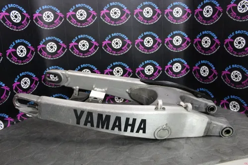 2004 Yamaha 03-04 YZ450F OEM SWINGARM SWING ARM SUSPENSION 5UN-22110-00-00