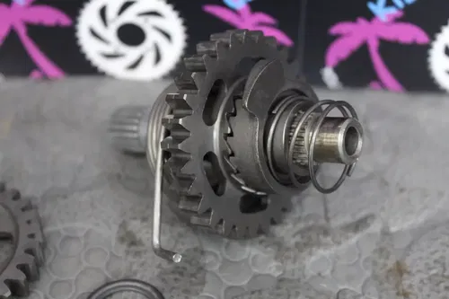 1989 honda cr125r OEM KICKSTART KICK START SHAFT W IDLER GEAR 28251-KZ4-000