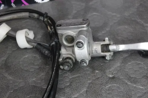 2004 honda 04-17 crf250x OEM FRONT BRAKE CALIPER LEVER 45150-MEN-006