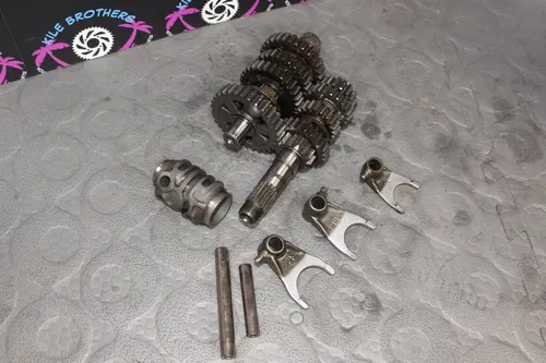 05-07 honda crf250r OEM ENGINE TRANSMISSION TRANNY ASSEMBLY GEARS 23210-KRN-A00
