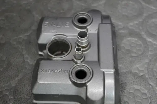 yamaha 01-06 wr250f 01-05 yz250f ENGINE MOTOR CYLINER HEAD VALVE COVER GOOD