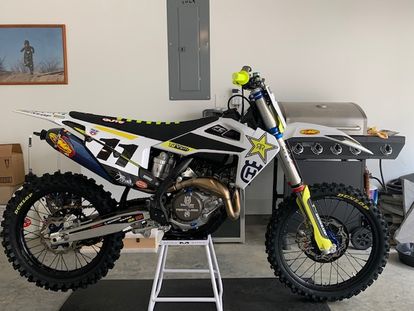 2020 Husqvarna FC 450 Rockstar Edition "Only 6hrs"*****