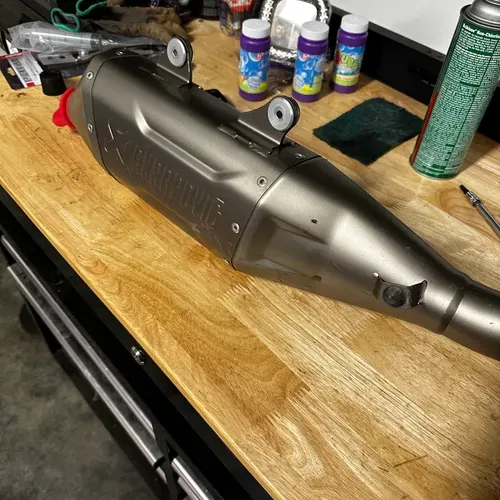 Full Akrapovic Exhaust