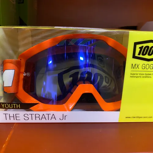 100% Strata Jr Goggles