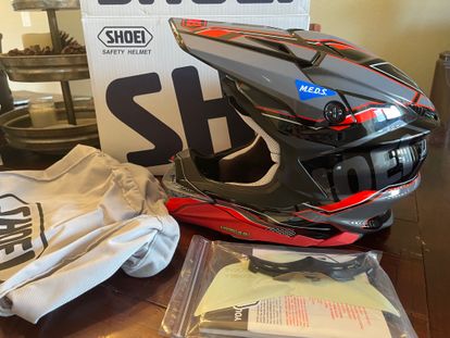 Shoei VFX-WR Allegiant Motocross Helmet – Ghostbikes